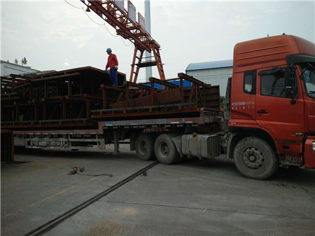 河南鋼模板廠家——黃河橋T梁鋼模板發貨中