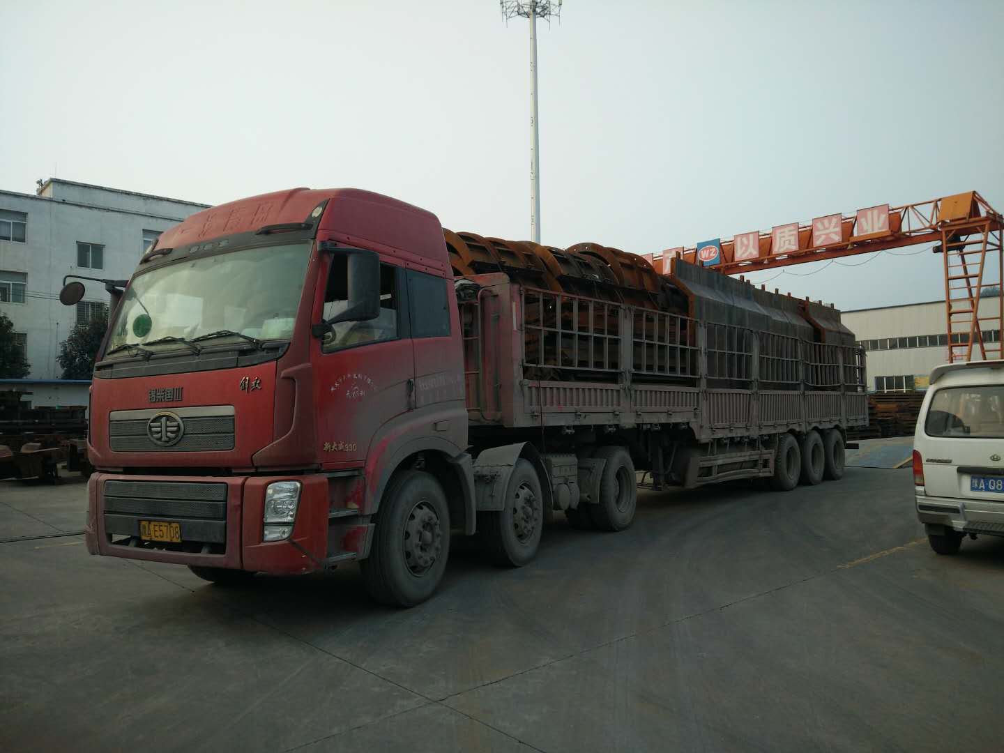 選擇河南偉志廠家的圓柱鋼模板優(yōu)點(diǎn)在哪