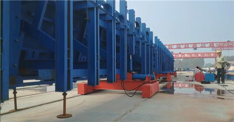 陽新高速定制的30米液壓箱梁鋼模板安裝調試成功