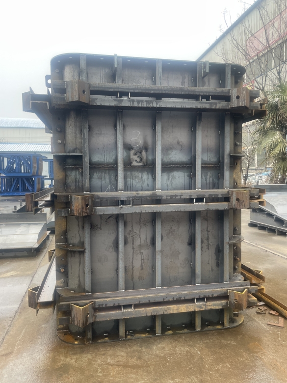 小墩柱鋼模板:打造堅固耐用的建筑基礎