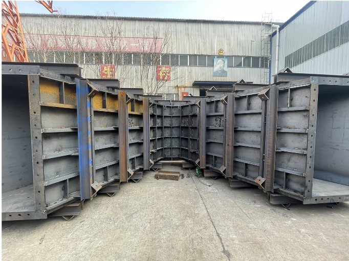 異形墩柱鋼模板:定制化解決方案,助力工程準確高效!